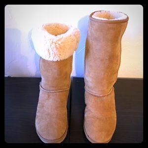 Ugg Classic Tall Chestnut Sz 7.5